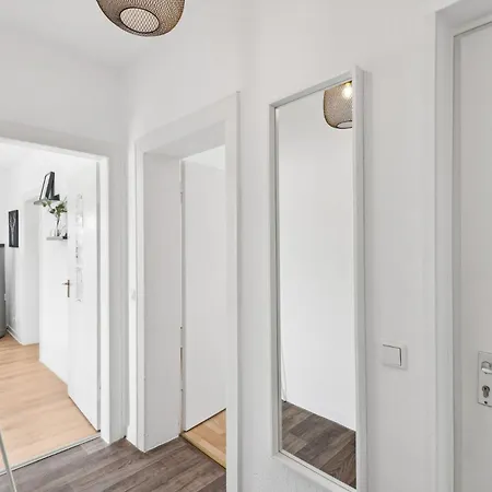 Apartment Worker Kleve